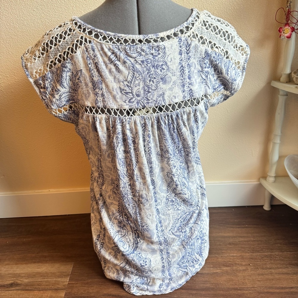 Lucky Brand Blue Paisley Boho Top Crochet Trim Cottagecore Festival Lightweight - Picture 4 of 10